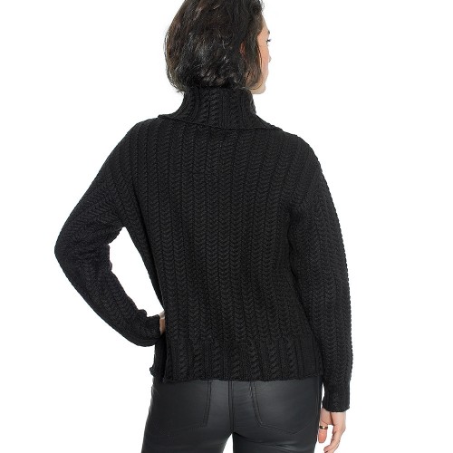 Transcendeer Woman Black Sweater - 1